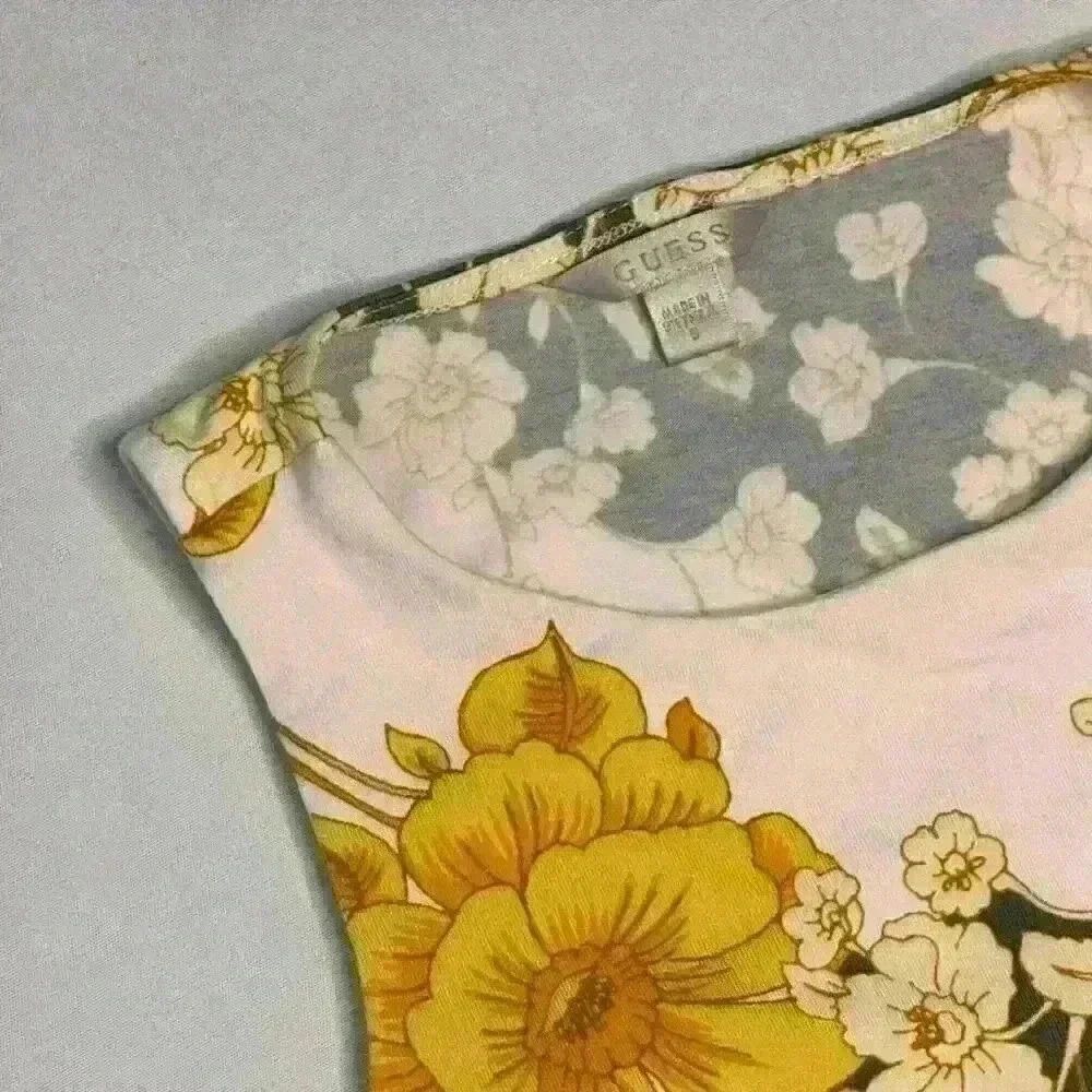 Women's Cropped Hawaiian Print Guess Tank Top, “Eco Shayna Cutout Crop Top”, Siz - Picture 6 of 11